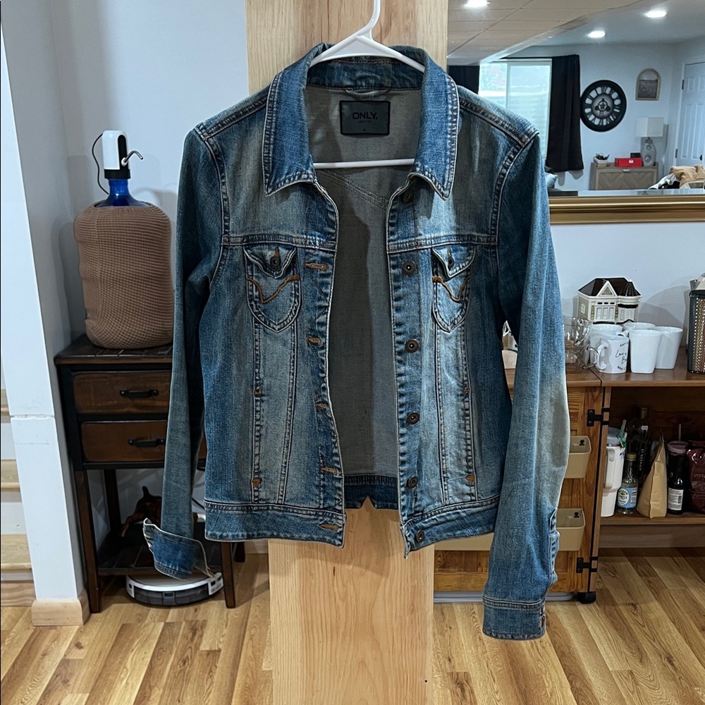 ONLY Women's Classic Blue Jean Jacket